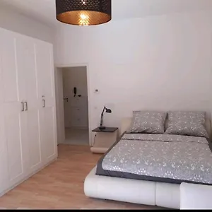 Apartment Perfect To Visit The Fair Or